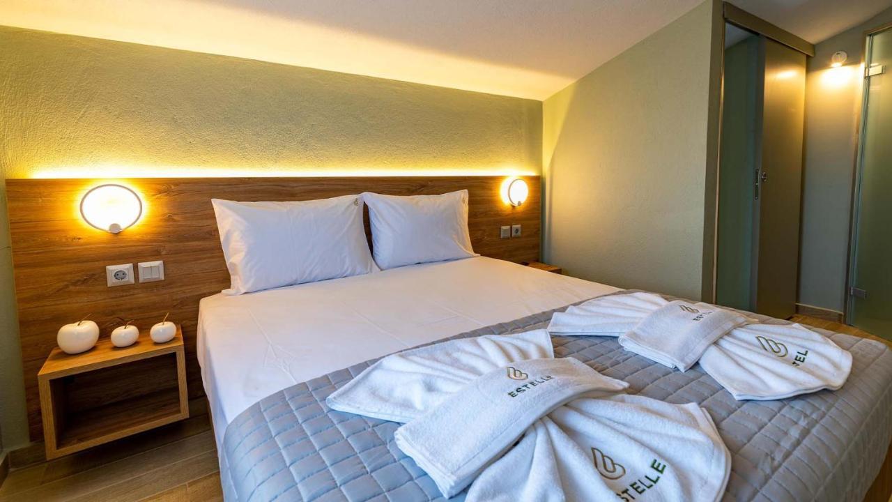 Estelle Family Luxury Apartments & Suites Gerakini Exterior foto